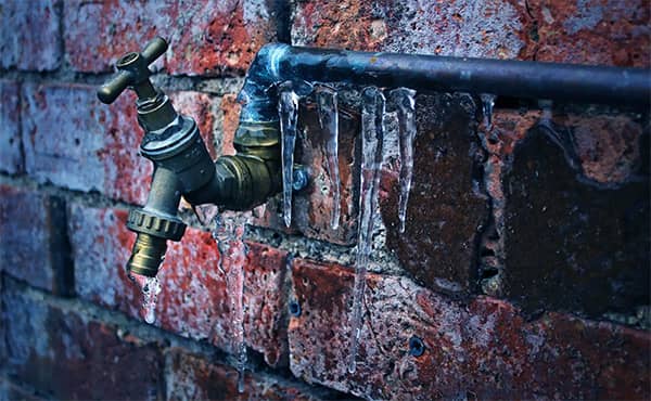 Winter Plumbing Woes in New England: Common Issues and Practical Solutions